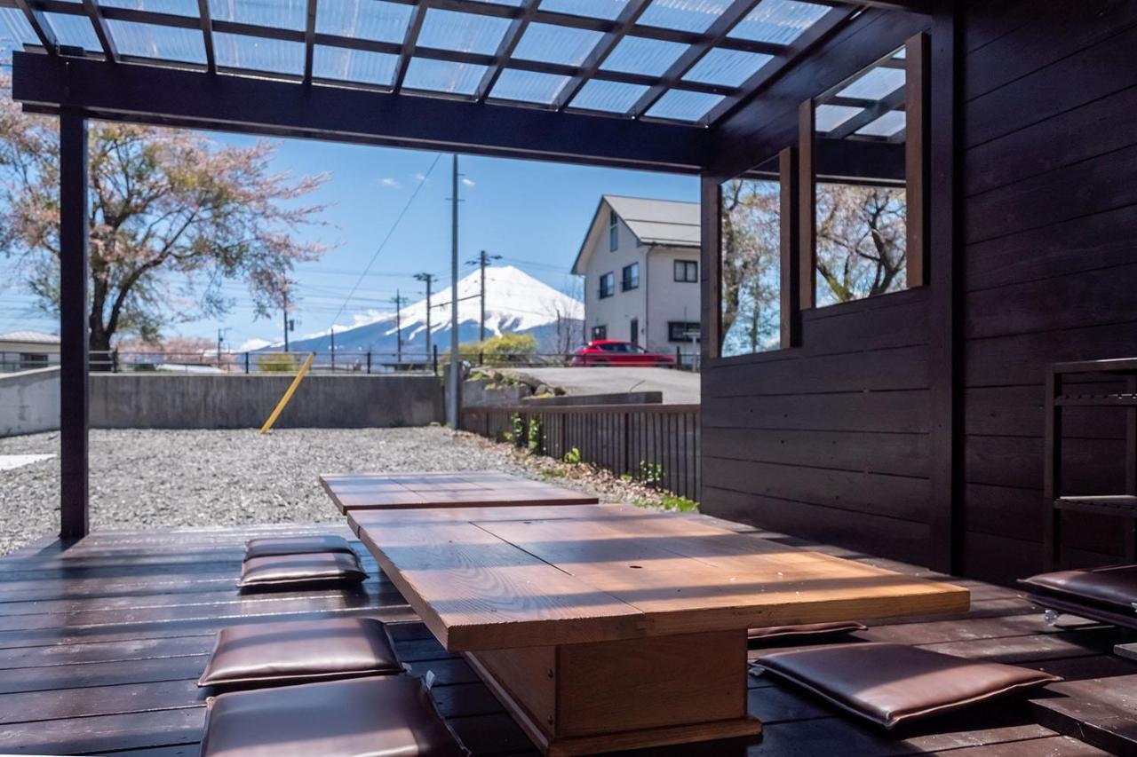 Villa Fuji Irodori Fujiyoshida Exterior photo